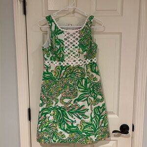 Super cute Lilly Pulitzer dress size 4